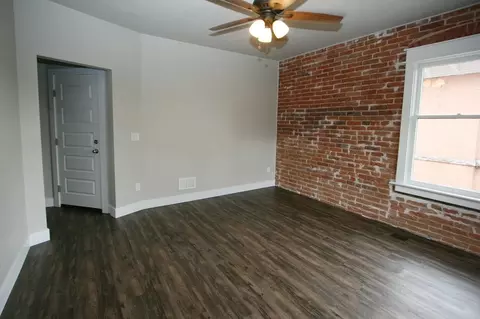1559 Vine St, Denver, CO 80206