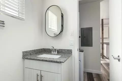 4238 N 17th St, Phoenix, AZ 85016 photo 9