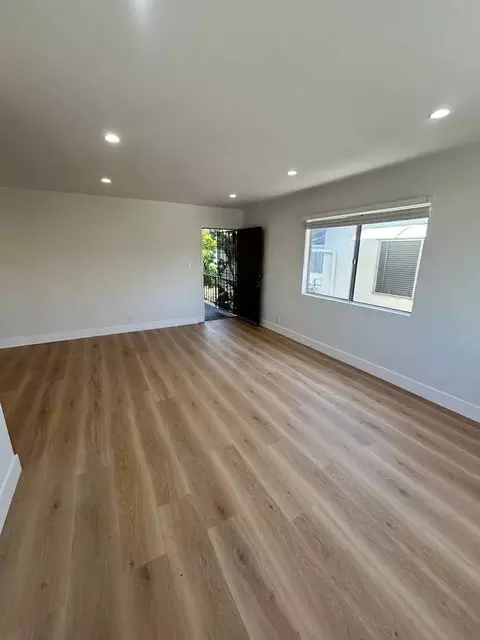 1851 E Florida St, Long Beach, CA 90802