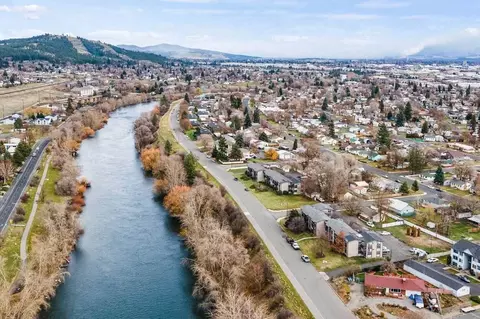 2224 E South Riverton Ave #109, Spokane, WA 99207