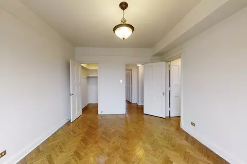 5801 S Dorchester Ave, Chicago, IL 60637 photo 7