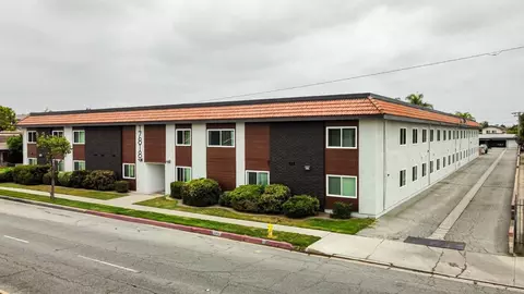 17818 Woodruff Ave, Bellflower, CA 90706
