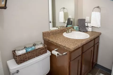 5900 Roose St, Lincoln, NE 68506 photo 9