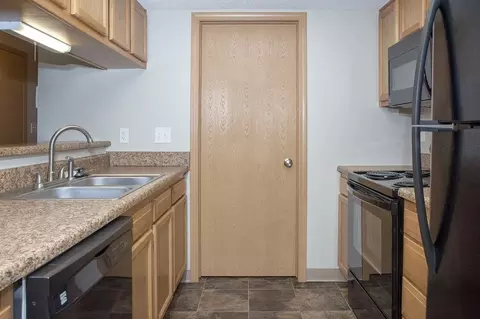 5900 Roose St, Lincoln, NE 68506 photo 17
