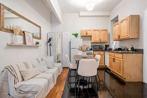 200 E 11th St, New York, NY 10003