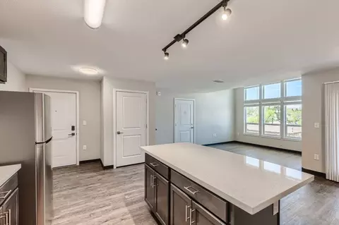 5855 W 11th Ave, Lakewood, CO 80214