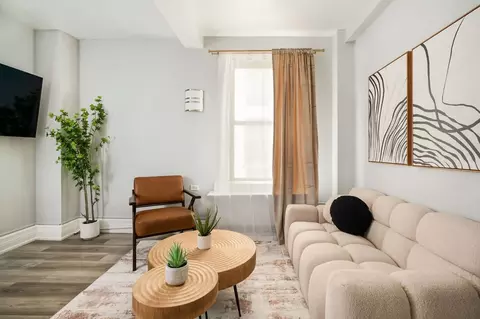 W 73rd St, New York, NY 10023