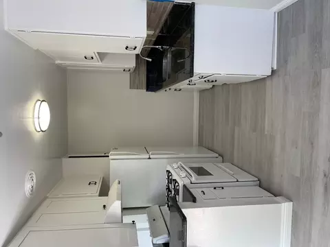 323 W 11th St, Upland, CA 91786