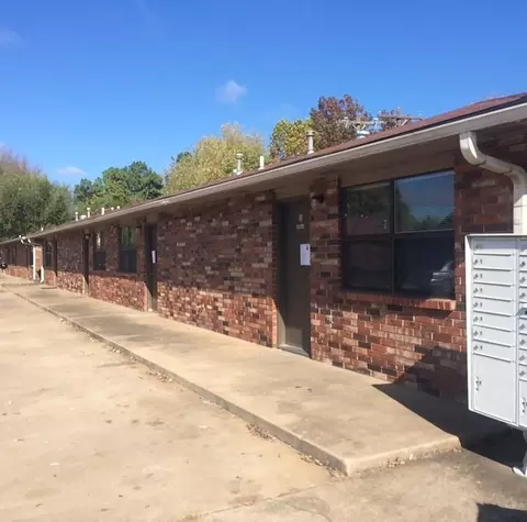 3624 Elm Springs Rd, Springdale, AR 72762