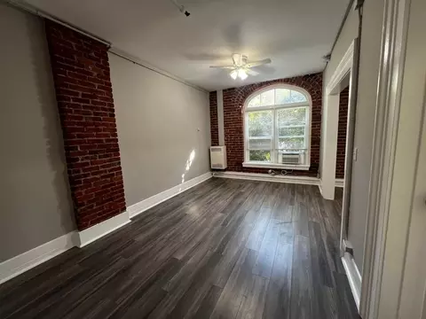 1355 S Hope St, Los Angeles, CA 90015