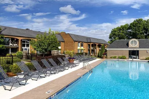 8916 Marksfield Rd, Hurstbourne, KY 40222 photo 44