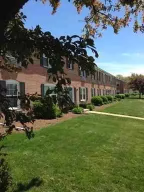 Vernedale Dr, Mount Vernon, OH 43050