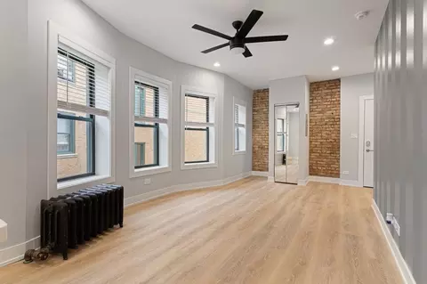 7736 N Eastlake Ter, Chicago, IL 60626