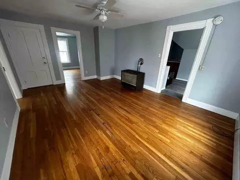 39 Bremer St, Manchester, NH 03102