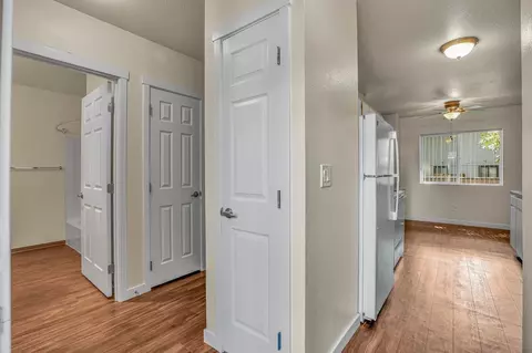 1194 Barnes Ave SE, Salem, OR 97306