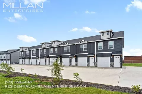 208 Drayton Dr, Clarksville, TN 37042