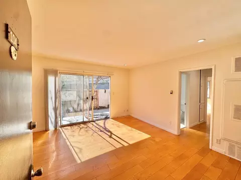 11720 Bellagio Rd, Los Angeles, CA 90049