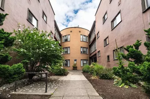 833 NE Schuyler St, Portland, OR 97212