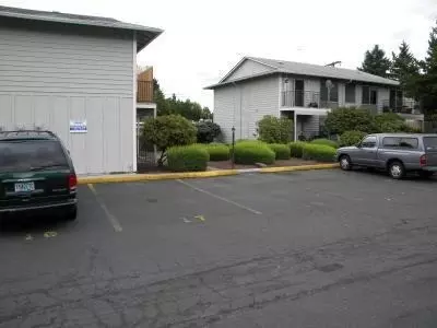 10306 NE Wygant St, Portland, OR 97220