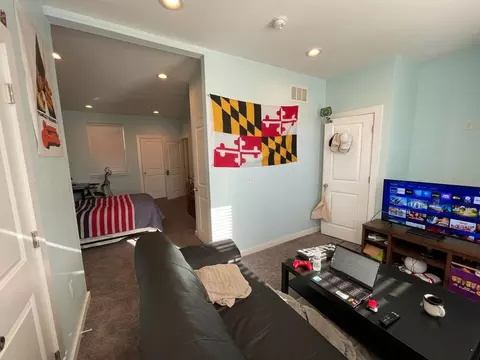 1411 W Thompson St, Philadelphia, PA 19121