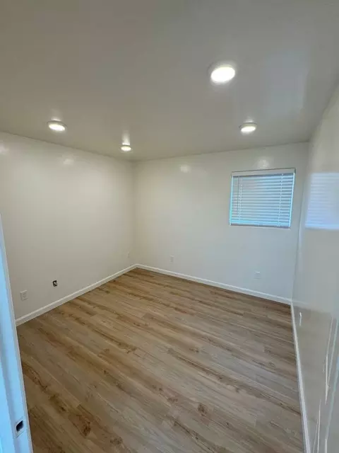 6709 Del Playa Dr, Isla Vista, CA 93117