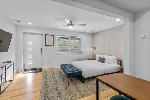 1136 Crescent Ave NE, Atlanta, GA 30309