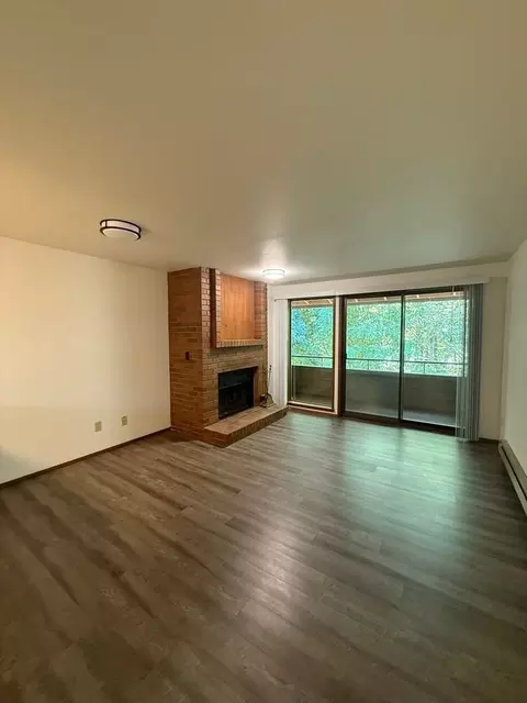 230 Newport Way SW, Issaquah, WA 98027
