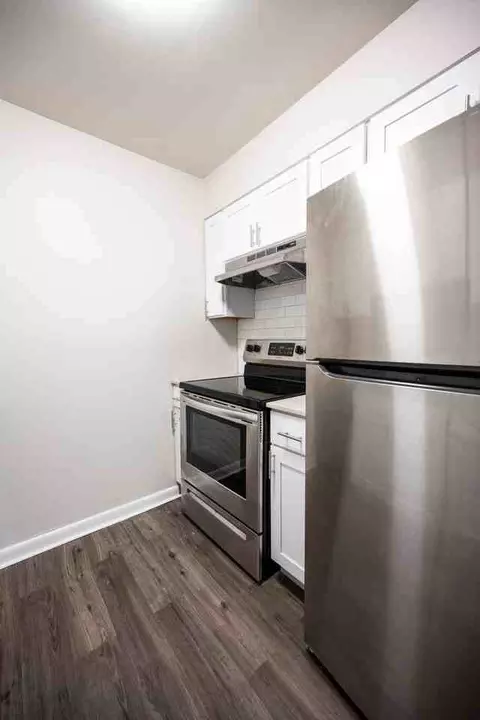 345 E County Line Rd, Warminster, PA 18974