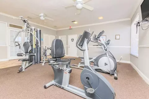 4102 Oak Knoll Ct, Tampa, FL 33610