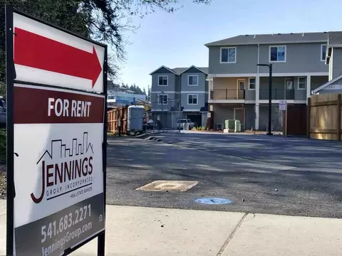 277 Deadmond Ferry Rd, Springfield, OR 97477