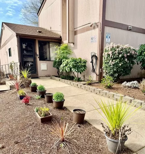 190 Boone Rd SE, Salem, OR 97306