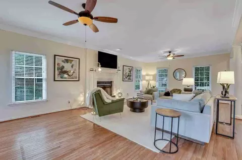 109 E Point Dr, Savannah, GA 31410