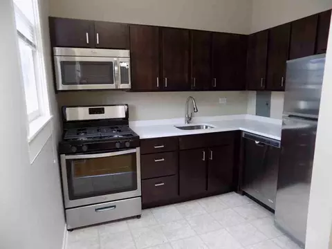 2300 N Clark St, Chicago, IL 60614 photo 32