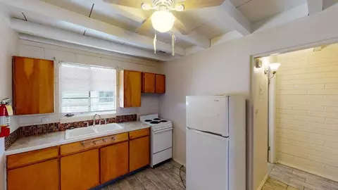 456 Valverde Dr SE, Albuquerque, NM 87108