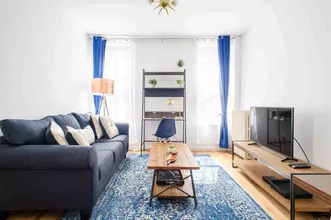 200 E 11th St, New York, NY 10003