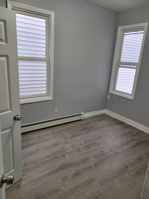 68 Garside St, Newark, NJ 07104