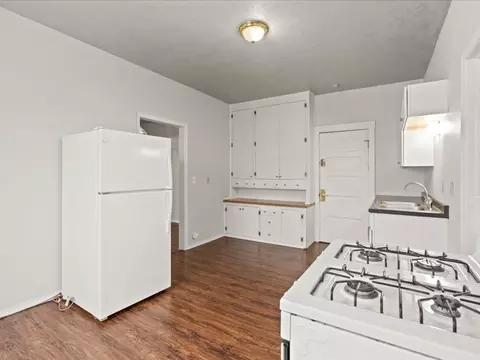 1221 N Monroe St, Spokane, WA 99201
