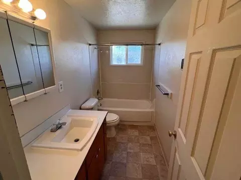1865 1849 1865 Ferry Alley 1850 Ferry St, Eugene, OR 97401 photo 26