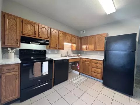 5004 Willoway Dr, Knoxville, TN 37912