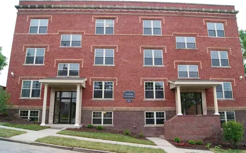 3007 Jackson St, Omaha, NE 68105