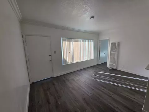 217 W Wilson Ave, Orange, CA 92867