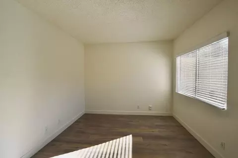 24411 Newhall Ave, Newhall, CA 91321 photo 8