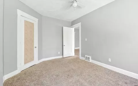 1261 E 99th St, Cleveland, OH 44108