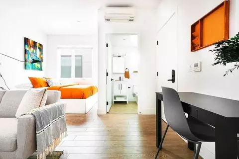 2242 Magnolia St, Oakland, CA 94607