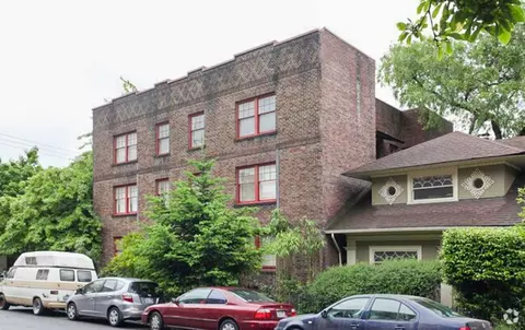 616 E Thomas St, Seattle, WA 98102