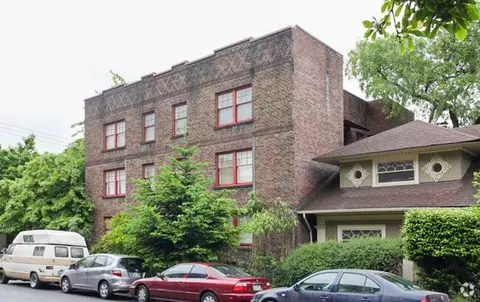 616 E Thomas St, Seattle, WA 98102