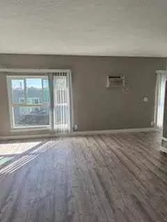 10560 Haddon Ave, Los Angeles, CA 91331