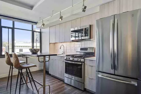 2144 California St NW, Washington, DC 20008 photo 2