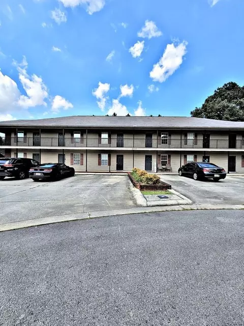 Gaslight Ct Sw, Decatur, AL 35603