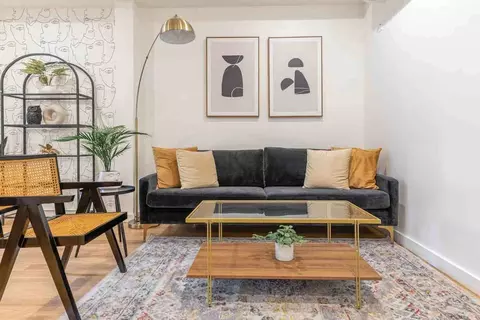 200 E 11th St, New York, NY 10003